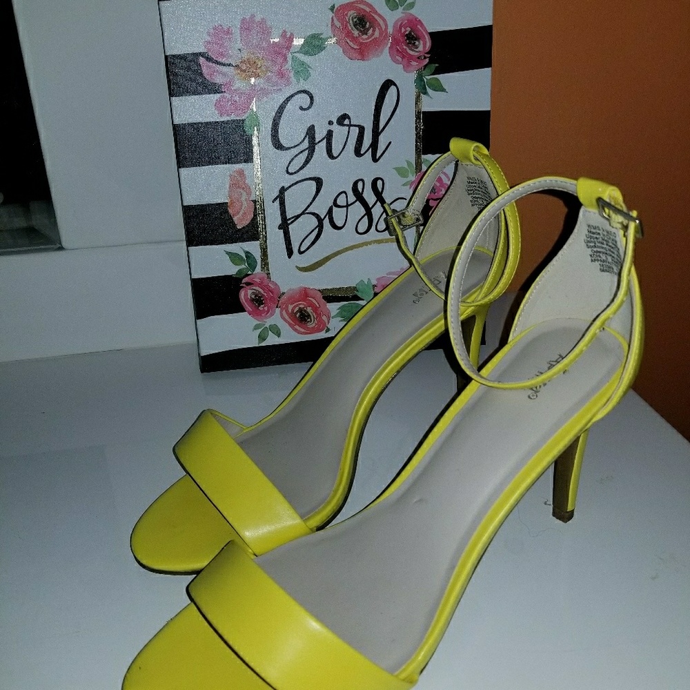 Lemon Yellow Heels